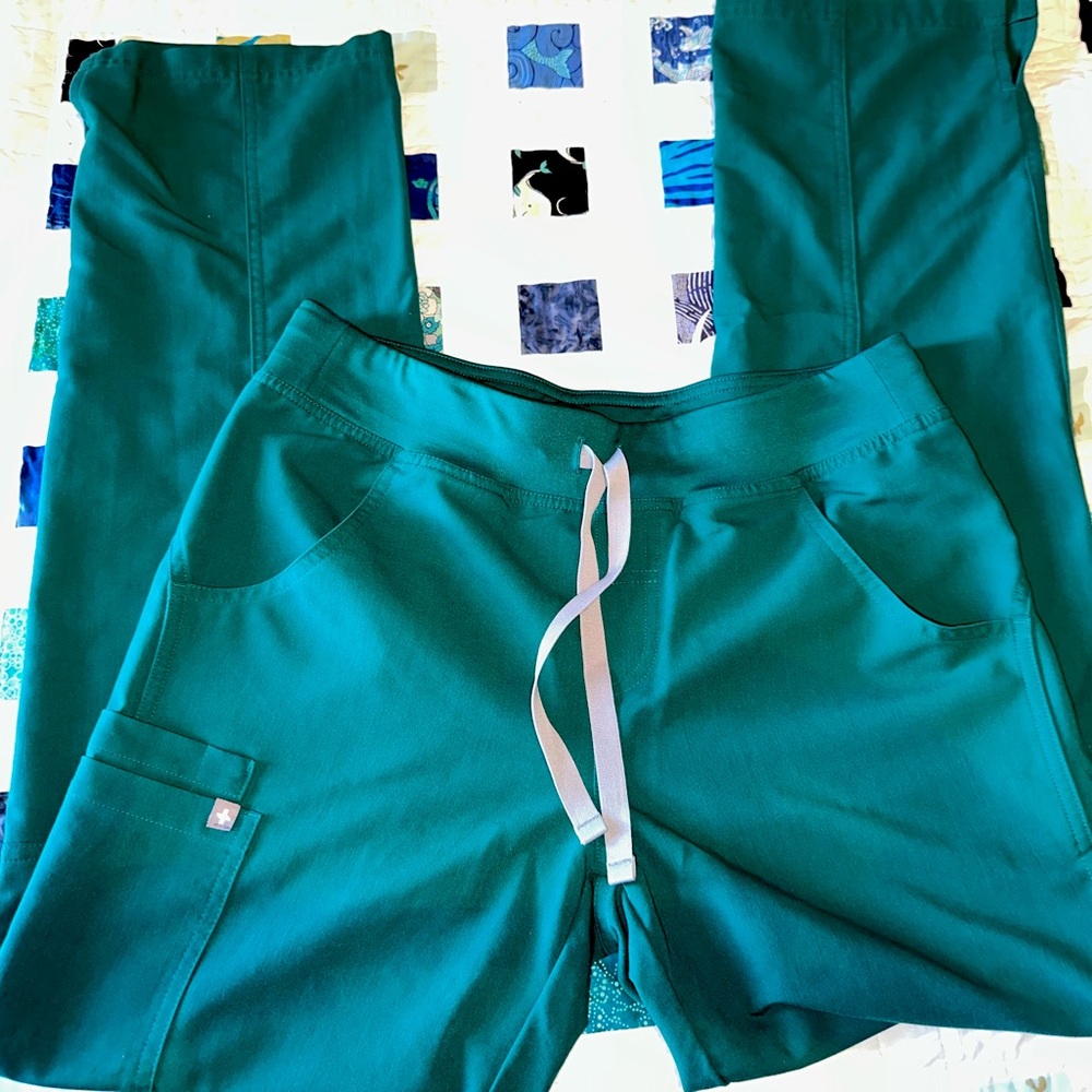 Figs Kade Scrub Pants Hunter Green
